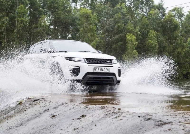 Land rover — tyres and wheels at Tyre Doctors