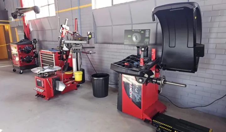Tyre Doctors workshop, Knoxfield