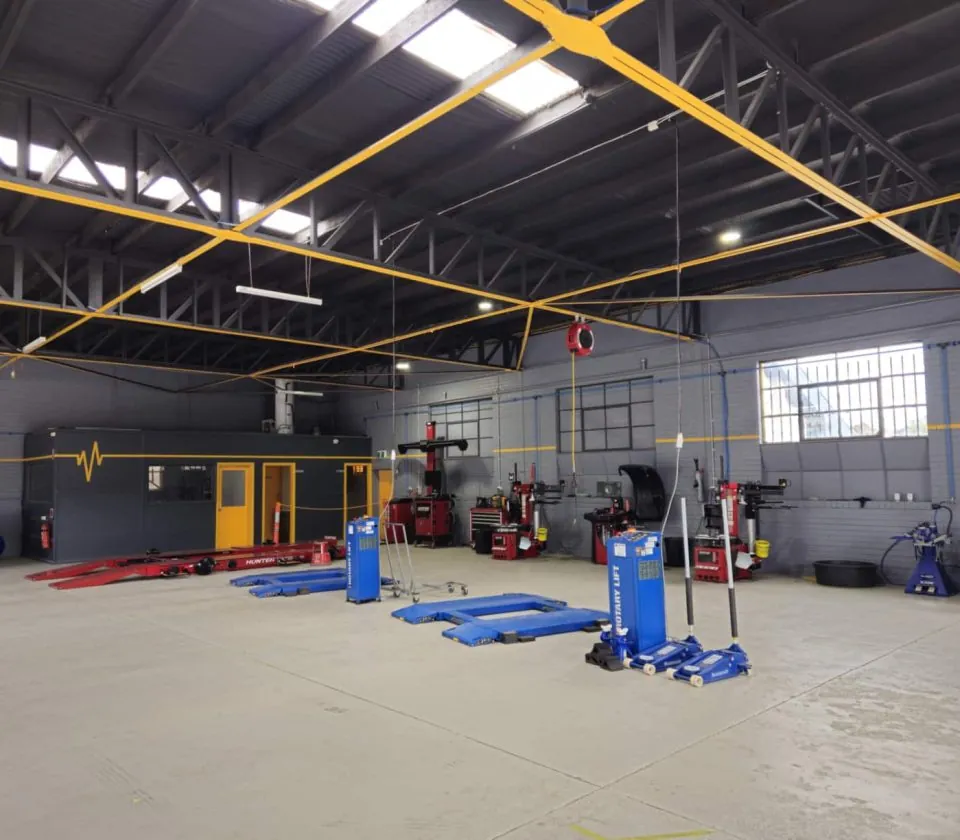 Tyre Doctors workshop, Knoxfield